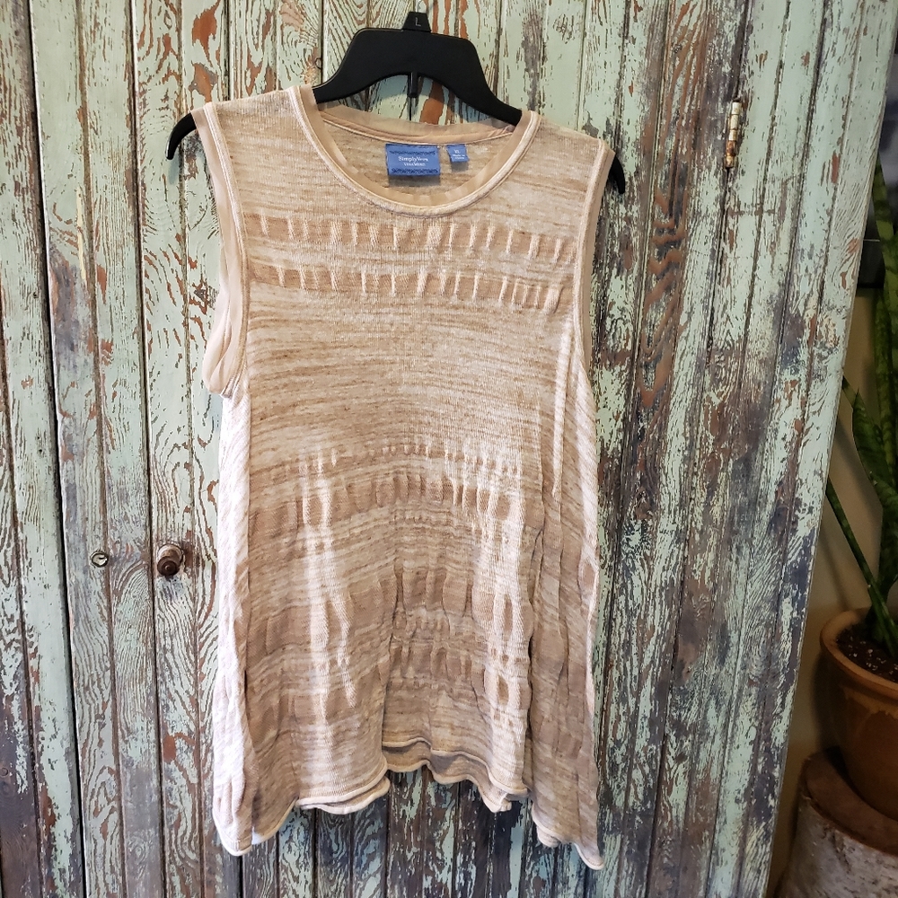 Simply Vera Sleeveless Cream Top